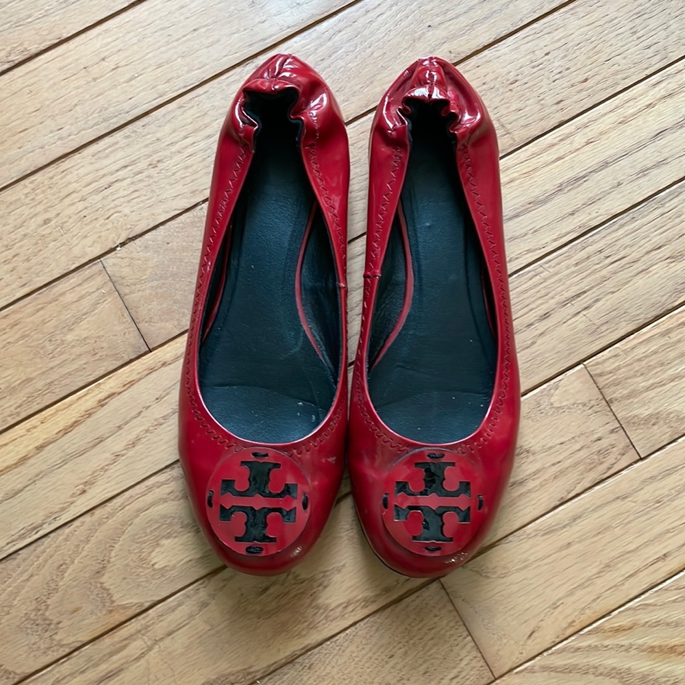 Red and black Tory Burch flats
